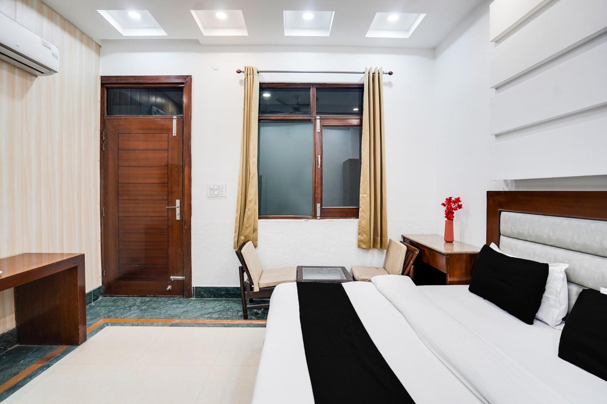 Hotel Super Townhouse Selaqui Chakrata Road Sahaspur Zewnętrze zdjęcie